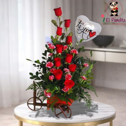 Canasta Floral San Valentín con Rosas Rojas, Osito y Globo Te Amo en Moquegua